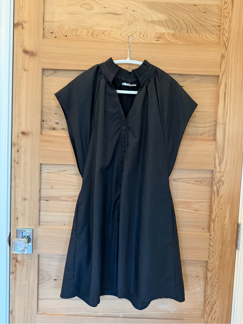 Entro Black Ruffle Neck Button Front Dress Size Small